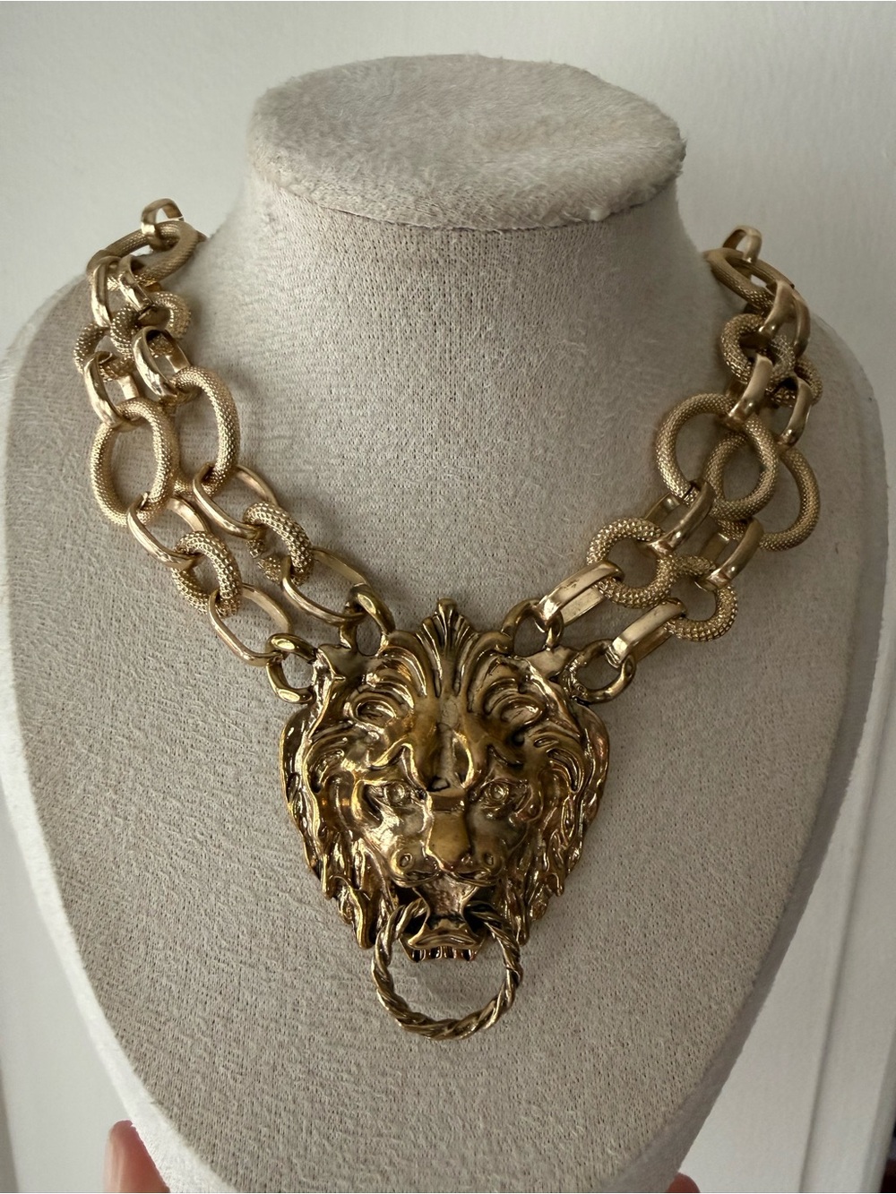 Vintage Gold Lion Head Statement Necklace - Women Jewelry